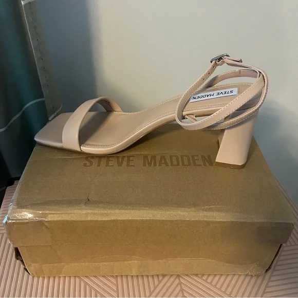 Steve Madden Heels Luxe Nude Block Sandals Natural Cocktail Casual Neutral - Picture 7 of 13